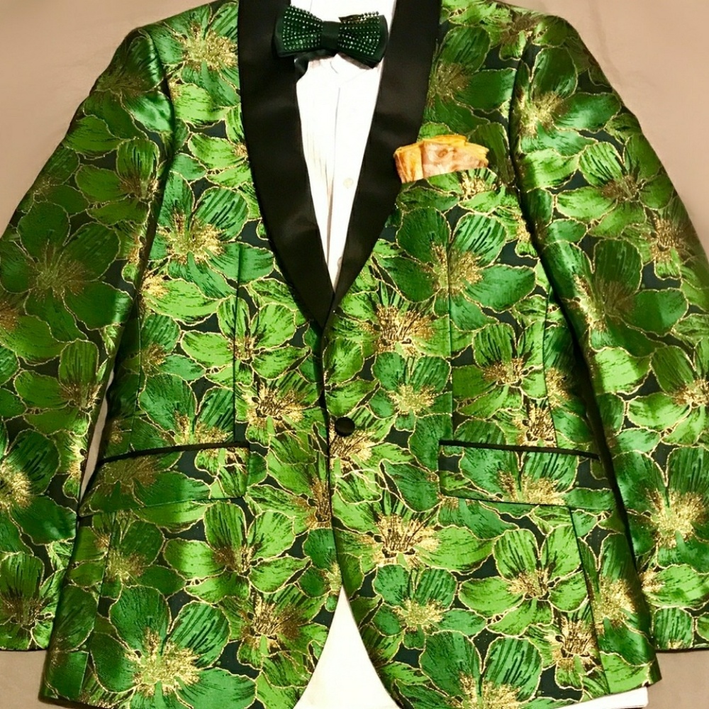 Festive Kelly Green Blazer with Gold Details